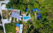 Swimming Pool 4 Green Homestay