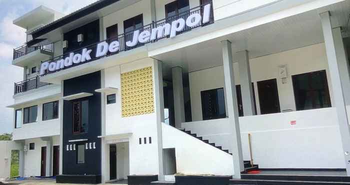 Exterior De Jempol Tawangmangu