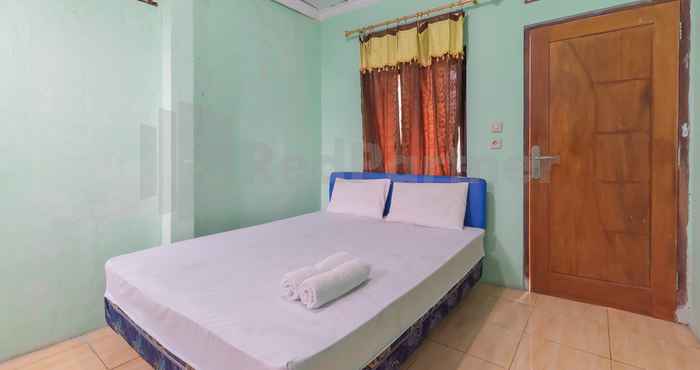 Bedroom Villa Sari Intan Ciater RedPartner