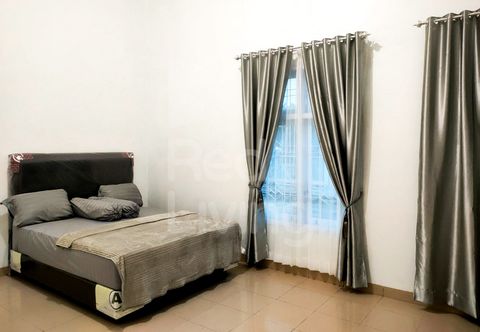 Bedroom Guest House Syariah Bunga Intan RedPartner