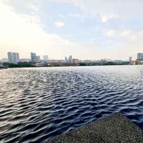 Swimming Pool 1 Koi Kinrara Suite Apartment, โรงแรม & ที่พัก MJ Holidays Sdn Bhd