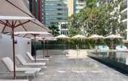 Luar Bangunan 5 Floral Court Hotel & Residence