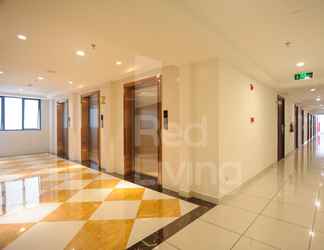 Lobby 2 RedLiving Apartemen Sky House BSD - Lovely Space Tower Leonie