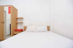 Family Residence Mitra RedDoorz, THB 307.58