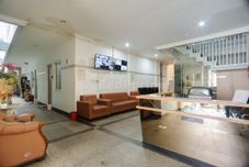 Lobby Family Residence Mitra RedDoorz