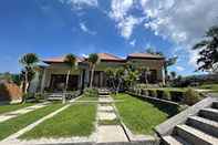 Exterior Jepun Bali Lake View And Natural Hotspring