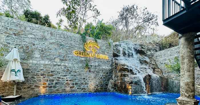 Kolam Renang Green LP Hotel & Apartment