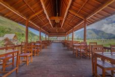 Nhà hàng Teras Sawah Guest House Syariah