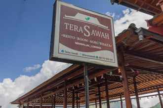 Exterior 4 Teras Sawah Guest House Syariah