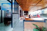 Lobby RedDoorz Syariah Near Stasiun Purwokerto