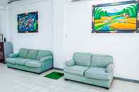 Common Space Shooting Star Hostel Kuta Mitra RedDoorz