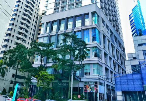 ภายนอกอาคาร Cool and Cozy Home by Seri Bukit Ceylon Residency