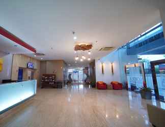 Lobby 2 Noola Hotel Cilacap