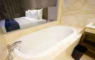 In-room Bathroom 3 Platinum Hotel Jimbaran Beach Bali 