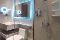 Phòng tắm bên trong Hotel 61 Aceh