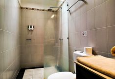 Toilet Kamar 3 Tanjung Lima Hotel Legian