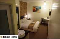 Bedroom Regalo Hotel