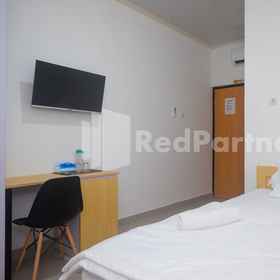 Bedroom 1 River House Mitra RedDoorz, Hotel Fakultas Syari'ah dan Hukum UIN Walisongo