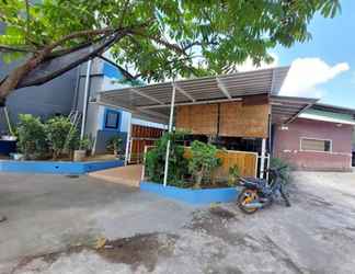 Bangunan 2 OYO 93246 Kanditha Homestay