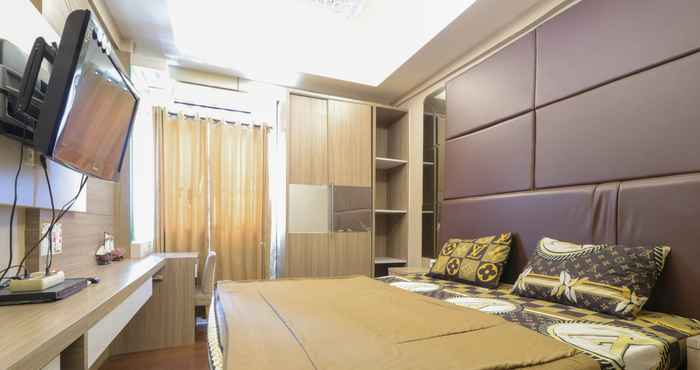 Bedroom The Suite Metro Apartment by Fitri