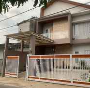 Exterior 2 Sumarsi Homestay Mitra RedDoorz