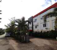 Exterior 5 OYO 93278 Wisma Syariah Lahundape