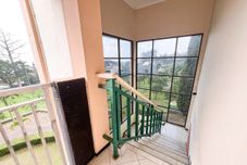 기타 Reddoorz Near BNS 2