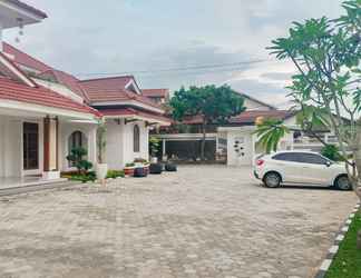 Bangunan 2 Urbanview Hotel Tritia Lampung