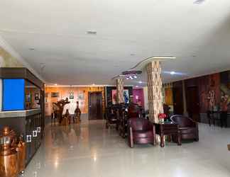 Lobi 2 HOTEL DUBEST