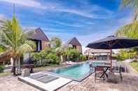 Kolam Renang Seaside Hermitage Cosy Bungalow Near Canggu Beach