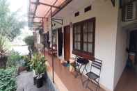 Common Space OYO 93358 Sukamulya Homestay