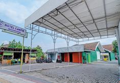 外観 2 Capital O 93331 By Hexa Niaga Hospitalita