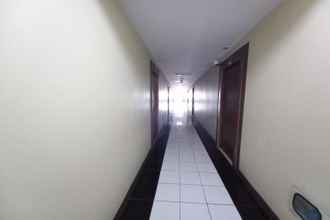 Lobi 4 OYO 93352 Apartement Gateway Cicadas By Db Rent