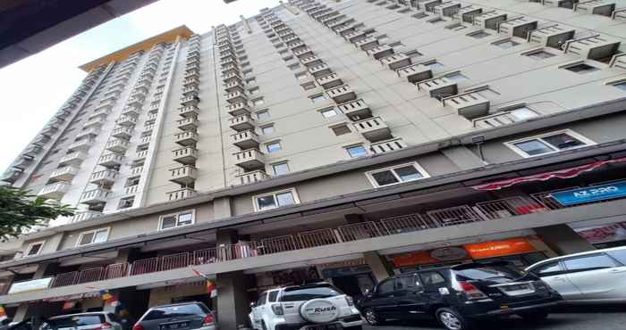 Bangunan OYO 93352 Apartement Gateway Cicadas By Db Rent