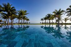 游泳池 Hoi An Royal Beachfront Villas