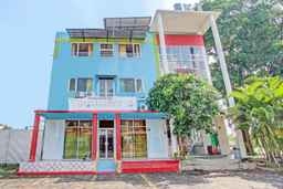 Capital O 93361 Dynasty Inn Syariah , USD 4.75