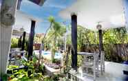 Bangunan 5 Mesmerizing 3 Bedrooms Villa Near Lovina Beach