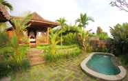 สระว่ายน้ำ 5 Eternal Villa with Pool Near Ceking Rice Terrace Tegallalang