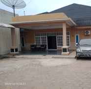 Exterior 2 OYO 93292 Raudhatul Husna Homestay Syariah