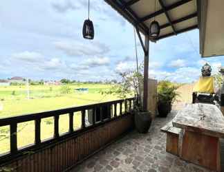 Lobby 2 Sublime Seaside Villa Near Sunset Beach Tanah Lot