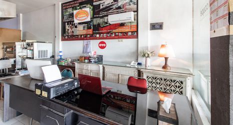 로비 2 OYO 93433 Bunk Bed Bali