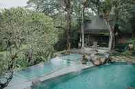 Kolam Renang Serene Hideaway Resort Near Monkey Forest