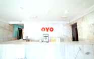 ล็อบบี้ 6 OYO 90208 Milion Inn