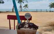 บาร์ คาเฟ่ และเลานจ์ 6 Solesor Kampong Beach Resort