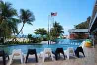 Swimming Pool Solesor Kampong Beach Resort