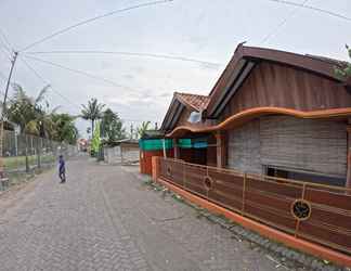 Luar Bangunan 2 Omah Niten Guesthouse Jogja