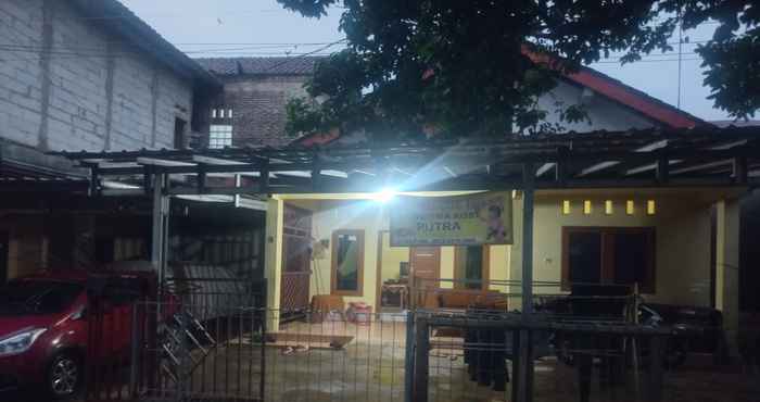 Bangunan SPOT ON 93542 Suripah Kostel Syariah