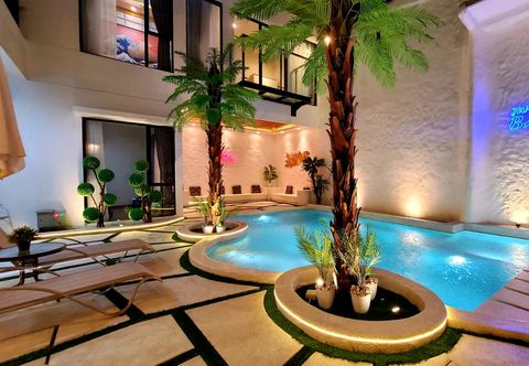 游泳池 Jun's Villa Tangerang 4BR Luxury Aesthetic & Homey