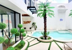 Hồ bơi 5 Jun's Villa Tangerang 4BR Luxury Aesthetic & Homey