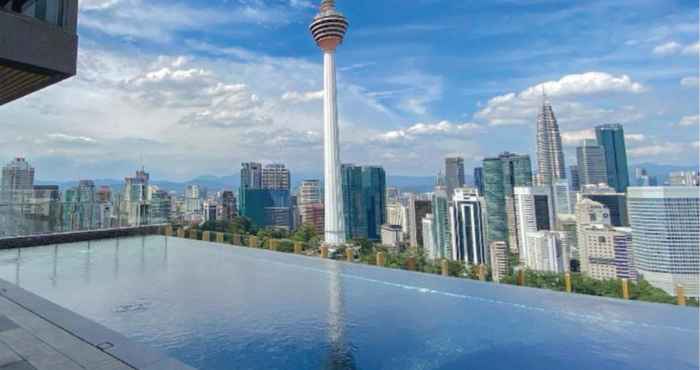 Kolam Renang Ceylonz Suites KLCC By Twin Tower View 